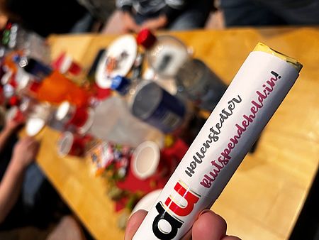 Ein Duplo Schokoreiegel als Dankeschön für die Hollenstedter Blutspendehelden