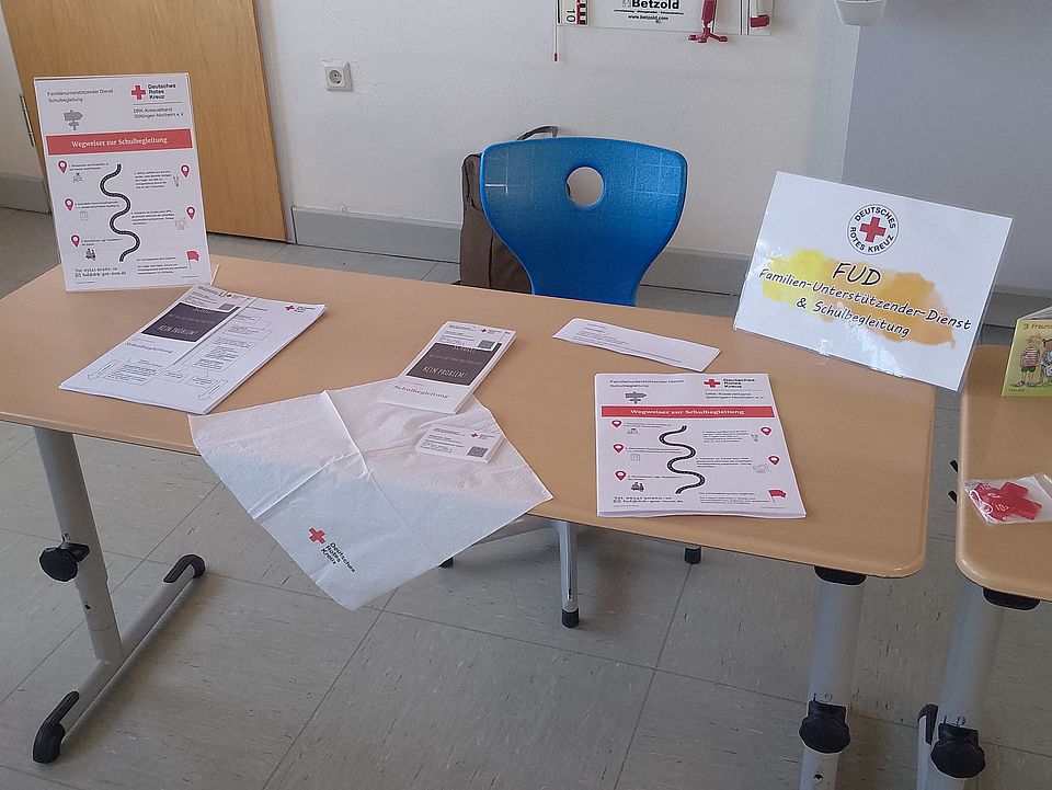 Stand des FUD mit Informationsmaterialien zur Schulbegleitung