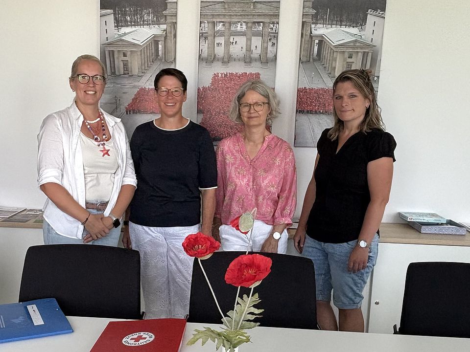 2026_08_04_Kita-Teamtag_zur_Begrüßung_Güntersen__6_.jpeg Mitarbeitende der neuen DRK-Kita Güntersen beim gemeinsamen Teamtag beim DRK-Kreisverband Göttingen-Northeim e. V., gemeinsam mit der DRK-Kita Fachberatung